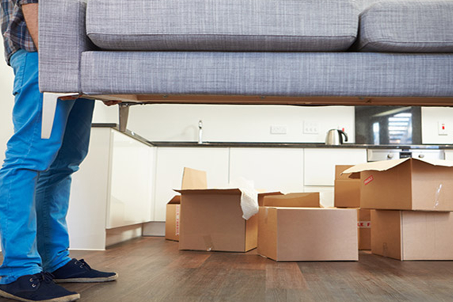 Affordable Moving in a photo example of our service offering 4 movers and 1 truck